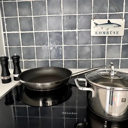 Apartman Bosbuell Huus *